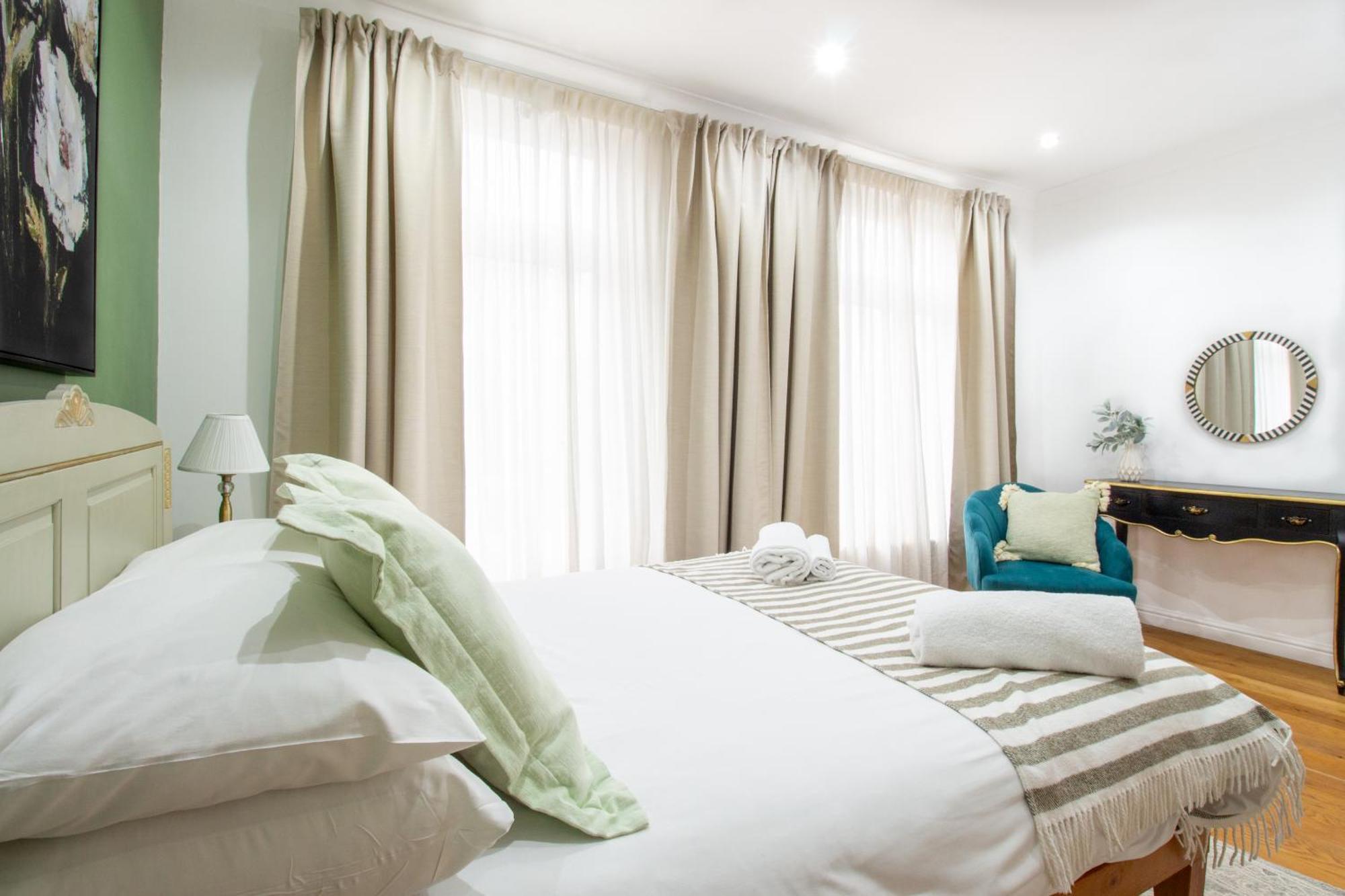 Spacious 4Br House, 2 En Suites With Garden & On-Site Parking Maidstone Esterno foto