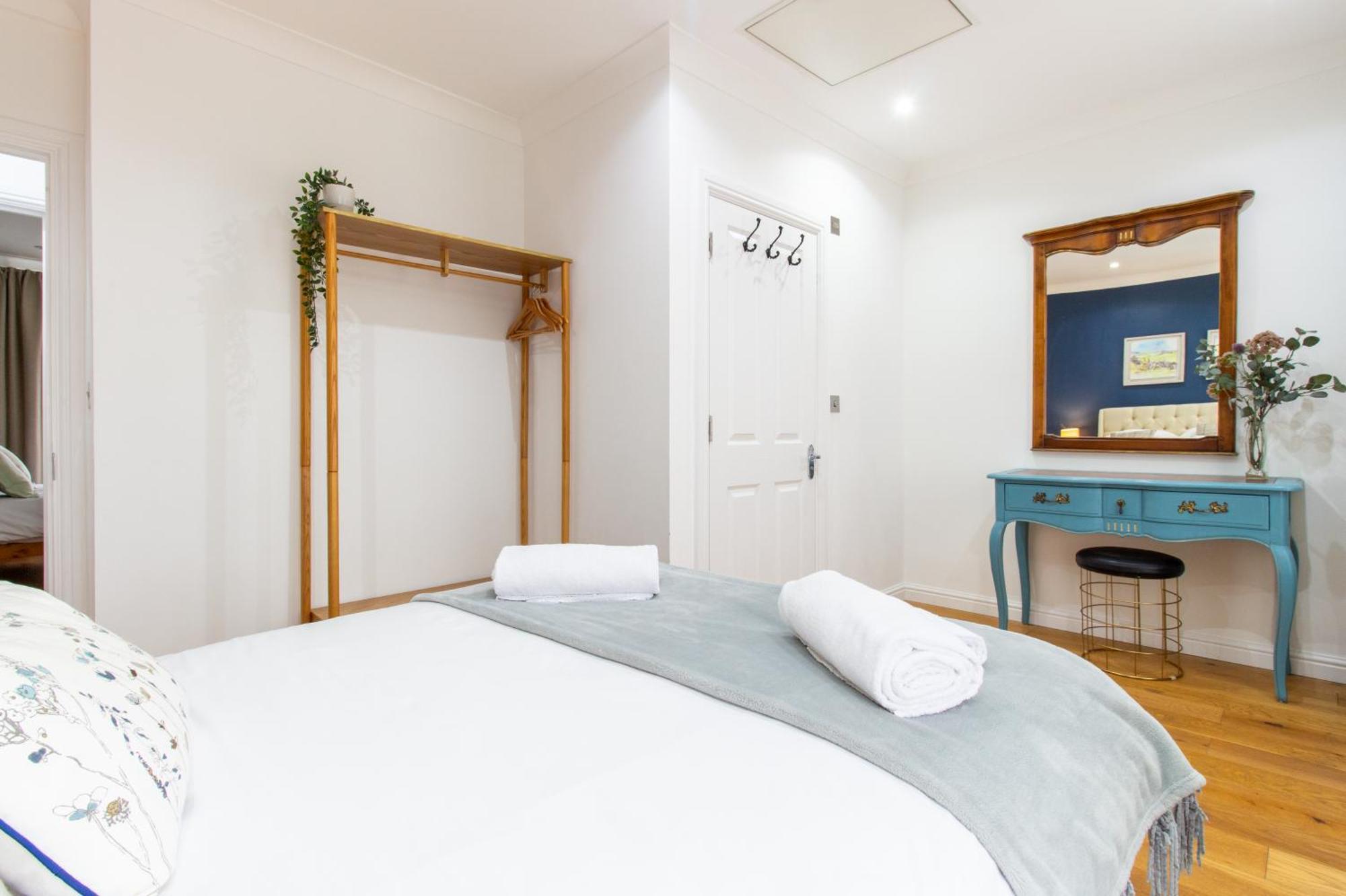 Spacious 4Br House, 2 En Suites With Garden & On-Site Parking Maidstone Esterno foto