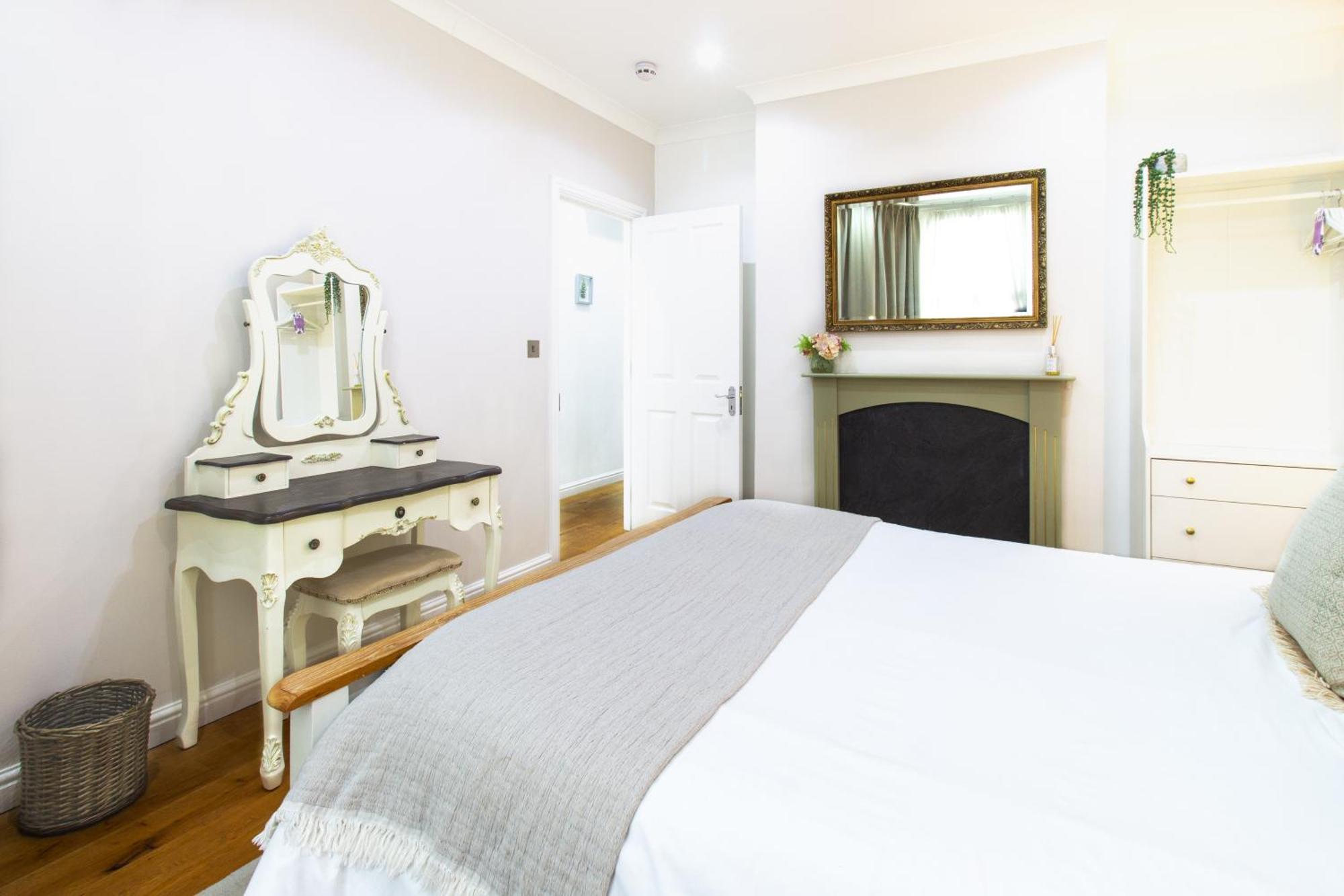 Spacious 4Br House, 2 En Suites With Garden & On-Site Parking Maidstone Esterno foto