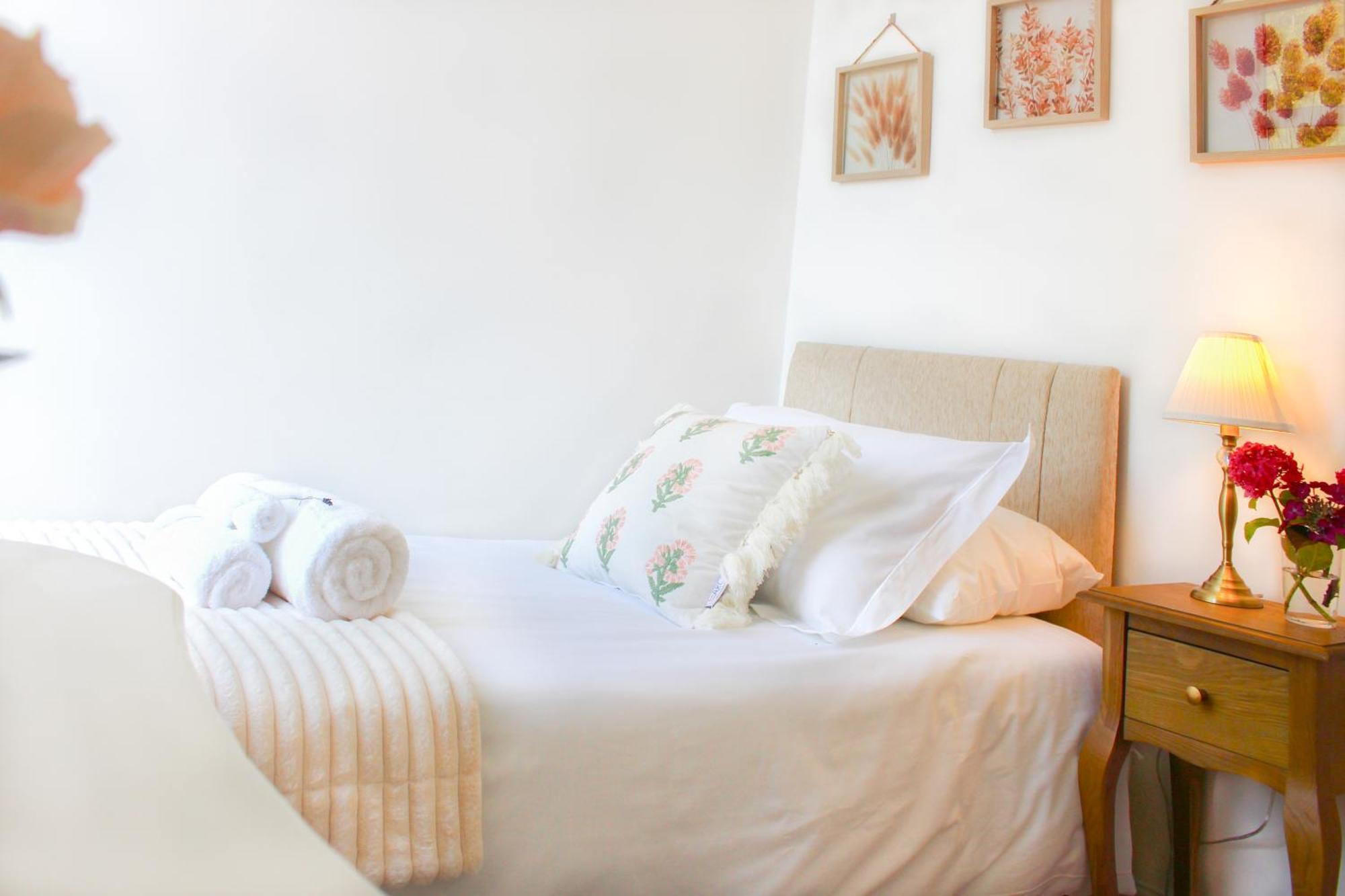 Spacious 4Br House, 2 En Suites With Garden & On-Site Parking Maidstone Esterno foto